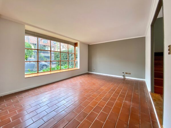 4debc8c8-c89b-439e-9492-b32844a0f11c