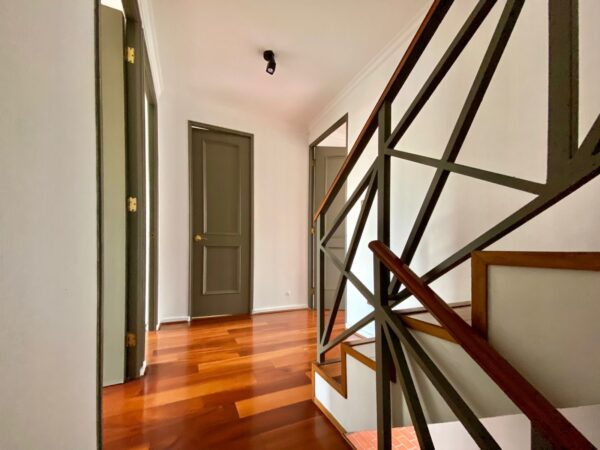 fd9e81f5-37e1-4a4f-a074-b30e34f8526c